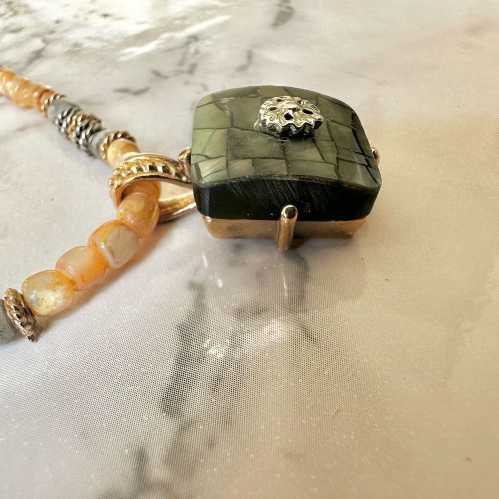 Liz Claiborne vintage abalone pendant necklace - Picture 10 of 13